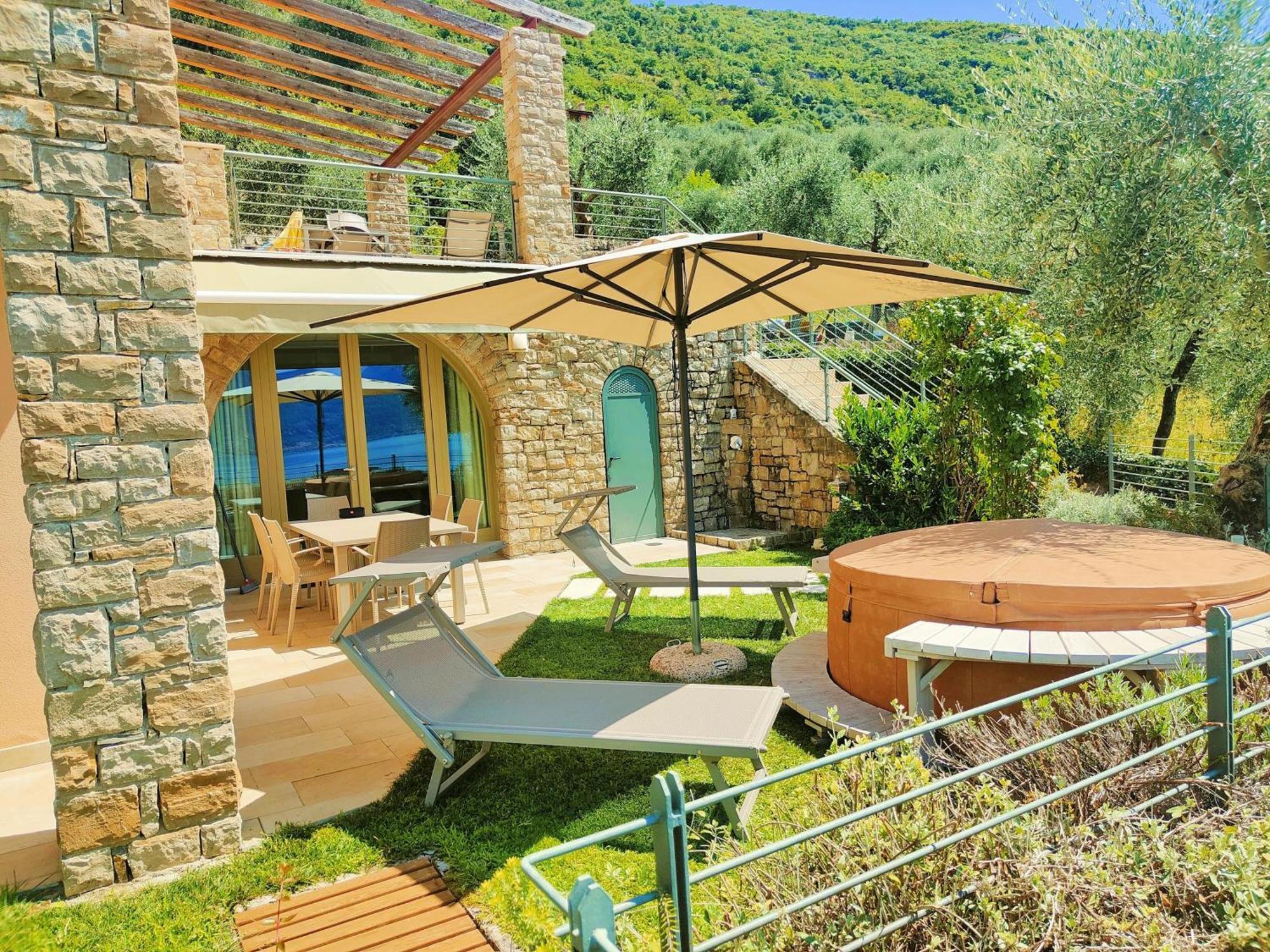 ברנצונה סול גארדה Villa Al Feudo מראה חיצוני תמונה